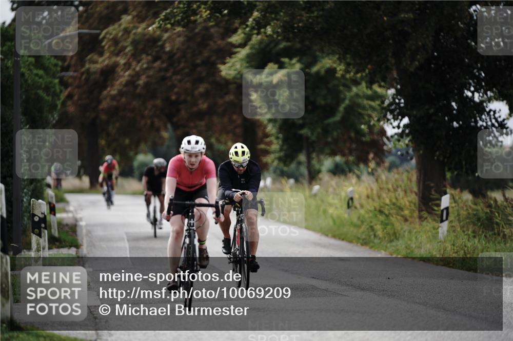 30.08.2026 - Elbe Triathlon Hamburg Michael Burmester http://msf.ph/oto/10069209 30.08.2026 09:40:01 Radfahren 271, 617, 657, 737, 883 meine-sportfotos.de