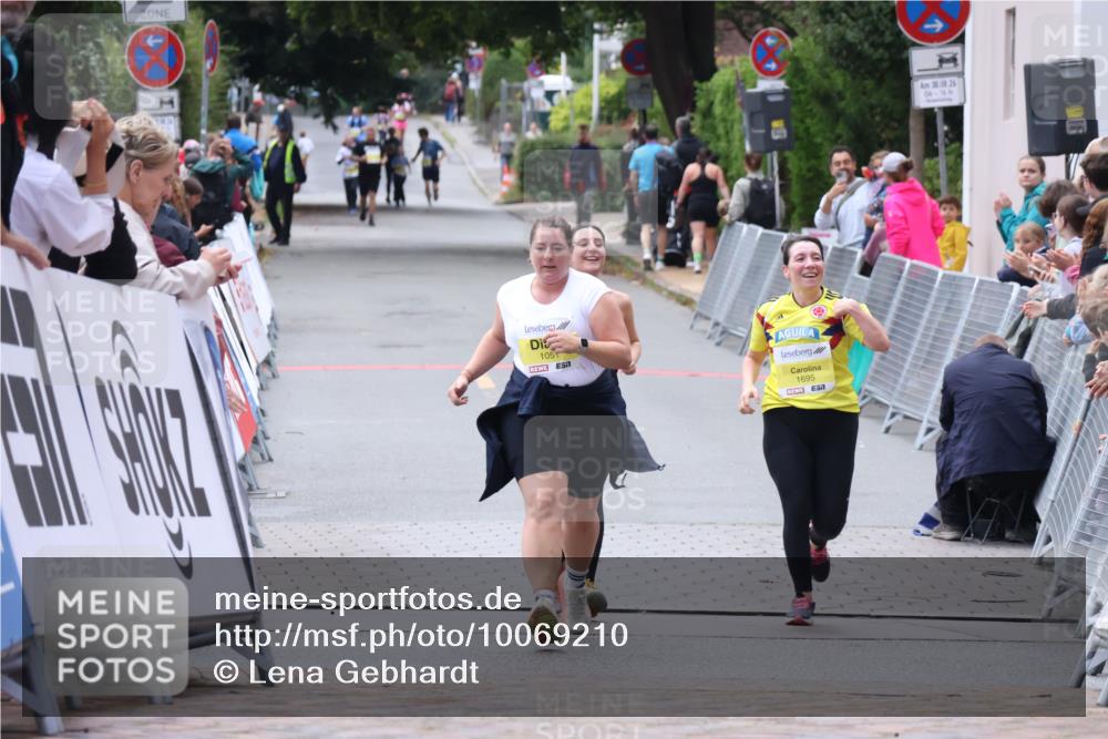 30.08.2026 - Blankeneser Heldenlauf Lena Gebhardt http://msf.ph/oto/10069210 30.08.2026 10:03:02 Ziel  meine-sportfotos.de