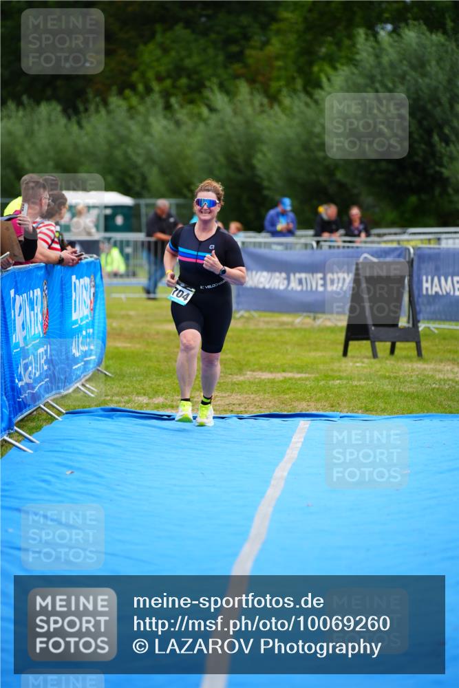 30.08.2026 - Elbe Triathlon Hamburg LAZAROV Photography http://msf.ph/oto/10069260 30.08.2026 12:35:03 Ziel 1704 meine-sportfotos.de
