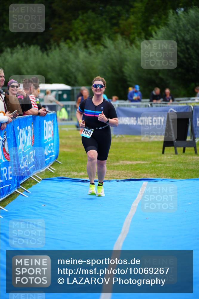 30.08.2026 - Elbe Triathlon Hamburg LAZAROV Photography http://msf.ph/oto/10069267 30.08.2026 12:35:04 Ziel 1704 meine-sportfotos.de