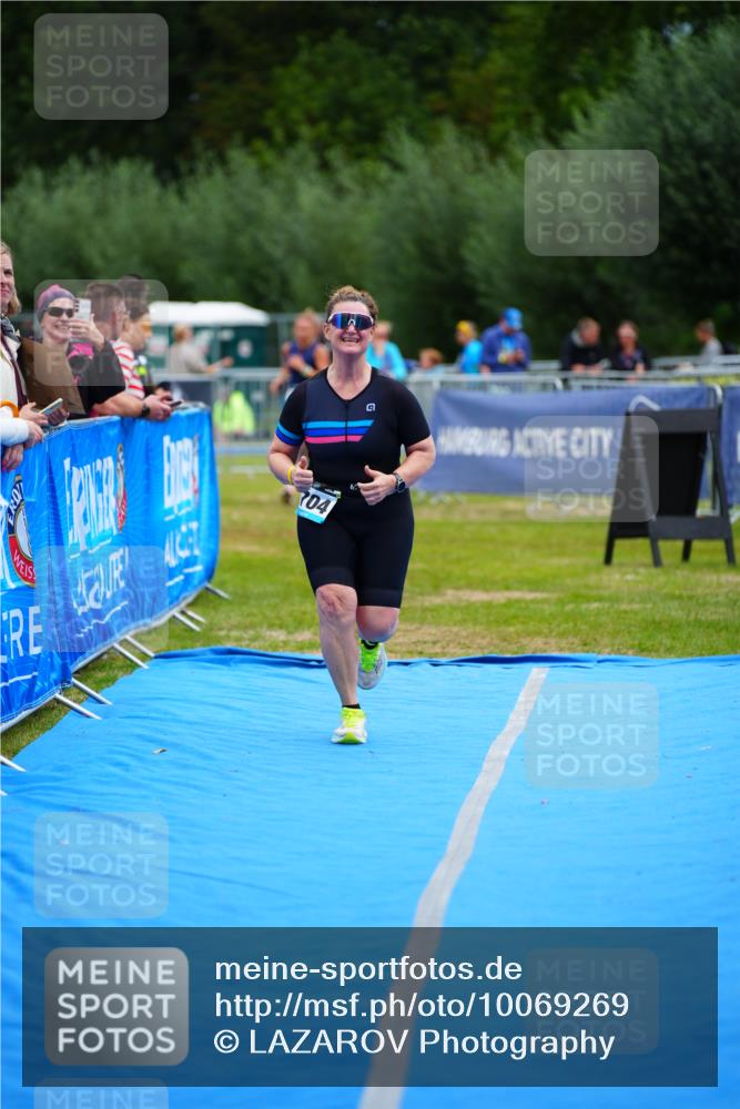 30.08.2026 - Elbe Triathlon Hamburg LAZAROV Photography http://msf.ph/oto/10069269 30.08.2026 12:35:04 Ziel 1704 meine-sportfotos.de