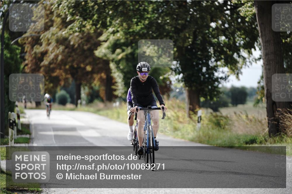 30.08.2026 - Elbe Triathlon Hamburg Michael Burmester http://msf.ph/oto/10069271 30.08.2026 09:40:50 Radfahren 245, 351, 421, 853 meine-sportfotos.de