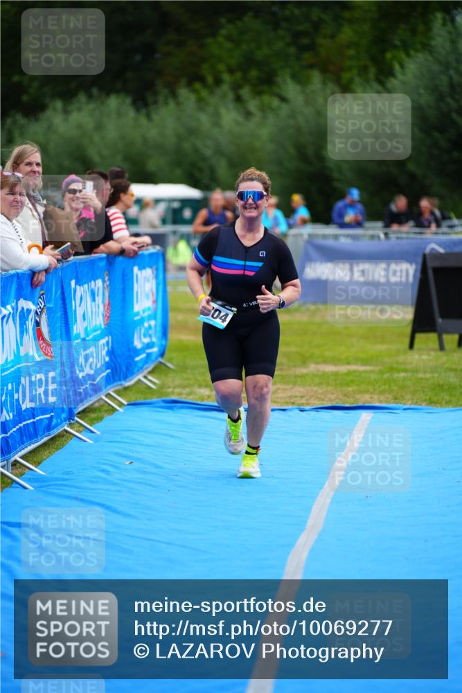 30.08.2026 - Elbe Triathlon Hamburg LAZAROV Photography http://msf.ph/oto/10069277 30.08.2026 12:35:05 Ziel 1704 meine-sportfotos.de