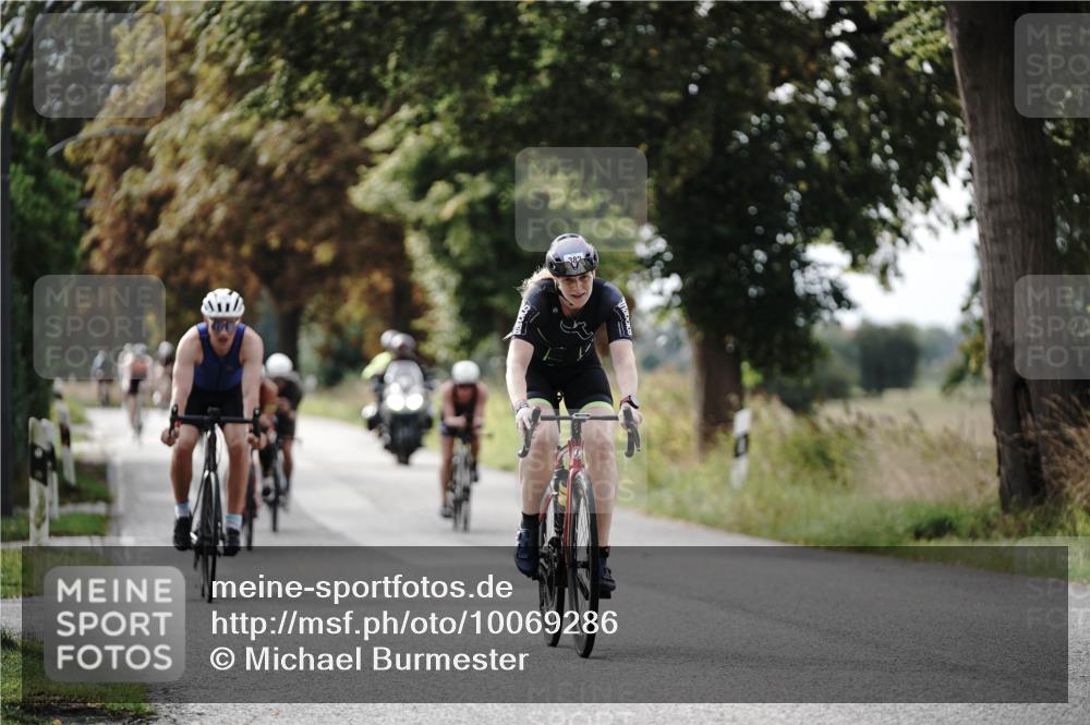 30.08.2026 - Elbe Triathlon Hamburg Michael Burmester http://msf.ph/oto/10069286 30.08.2026 09:41:02 Radfahren 251, 294, 341, 347, 382, 581, 802 meine-sportfotos.de