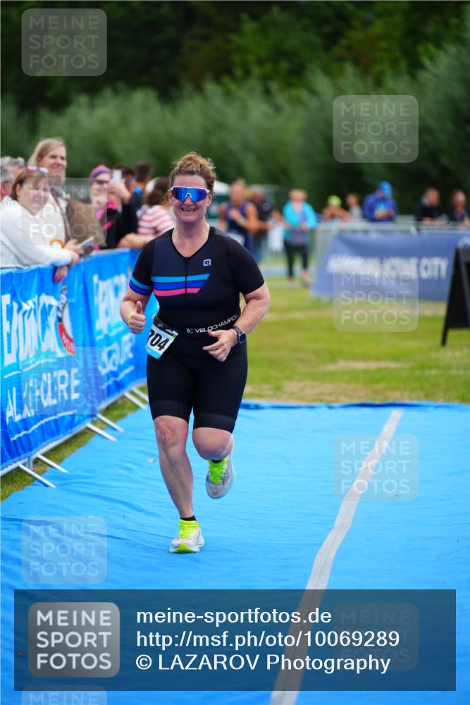30.08.2026 - Elbe Triathlon Hamburg LAZAROV Photography http://msf.ph/oto/10069289 30.08.2026 12:35:06 Ziel 1674, 1704 meine-sportfotos.de