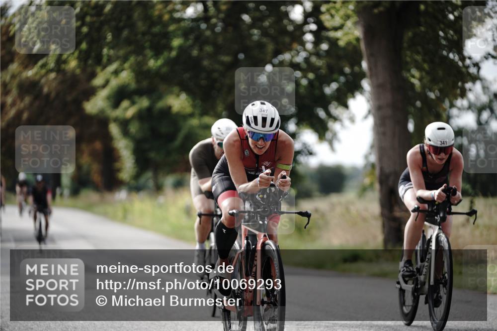 30.08.2026 - Elbe Triathlon Hamburg Michael Burmester http://msf.ph/oto/10069293 30.08.2026 09:41:04 Radfahren 251, 294, 341, 347, 382, 563, 581, 756, 802, 1896 meine-sportfotos.de