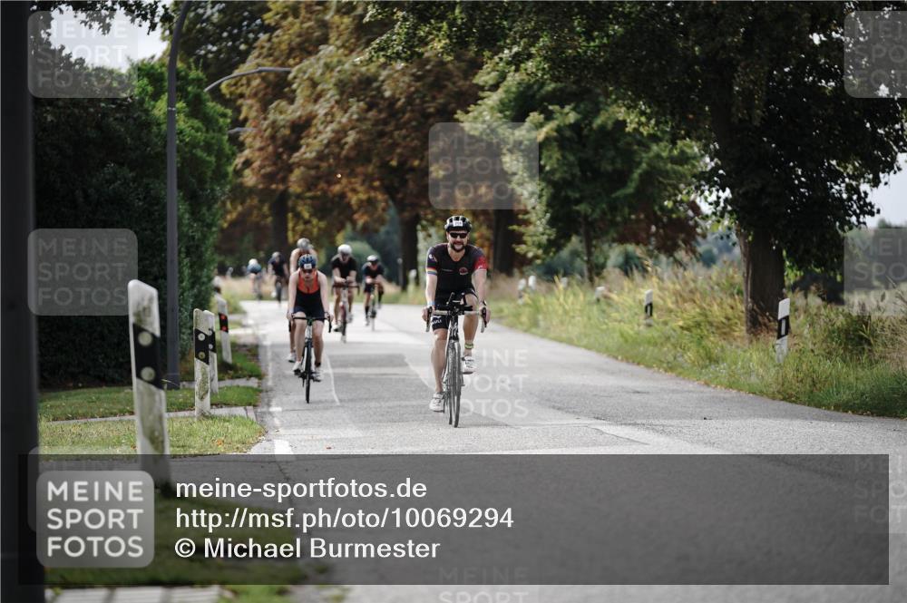 30.08.2026 - Elbe Triathlon Hamburg Michael Burmester http://msf.ph/oto/10069294 30.08.2026 09:41:06 Radfahren 251, 294, 341, 347, 563, 581, 595, 756, 802, 1896 meine-sportfotos.de