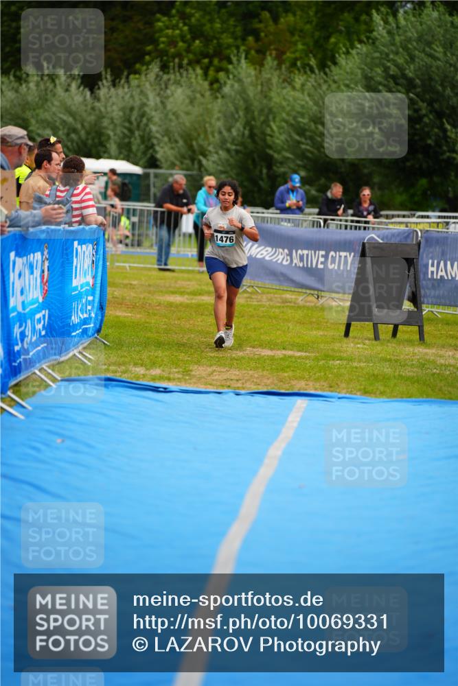 30.08.2026 - Elbe Triathlon Hamburg LAZAROV Photography http://msf.ph/oto/10069331 30.08.2026 12:35:56 Ziel 1476 meine-sportfotos.de
