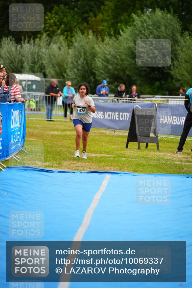 30.08.2026 - Elbe Triathlon Hamburg LAZAROV Photography http://msf.ph/oto/10069337 30.08.2026 12:35:56 Ziel 1476 meine-sportfotos.de