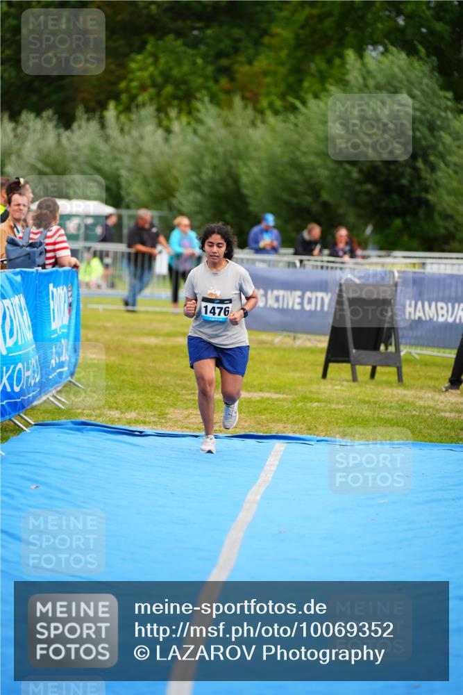 30.08.2026 - Elbe Triathlon Hamburg LAZAROV Photography http://msf.ph/oto/10069352 30.08.2026 12:35:58 Ziel 1476 meine-sportfotos.de