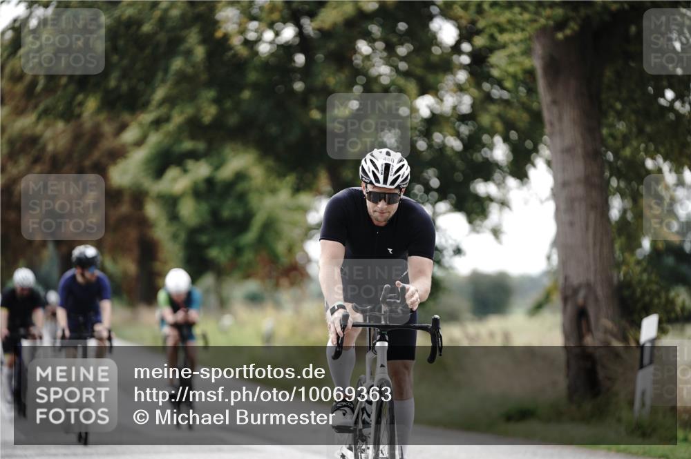 30.08.2026 - Elbe Triathlon Hamburg Michael Burmester http://msf.ph/oto/10069363 30.08.2026 09:41:44 Radfahren 202, 480, 534, 547, 585, 619 meine-sportfotos.de