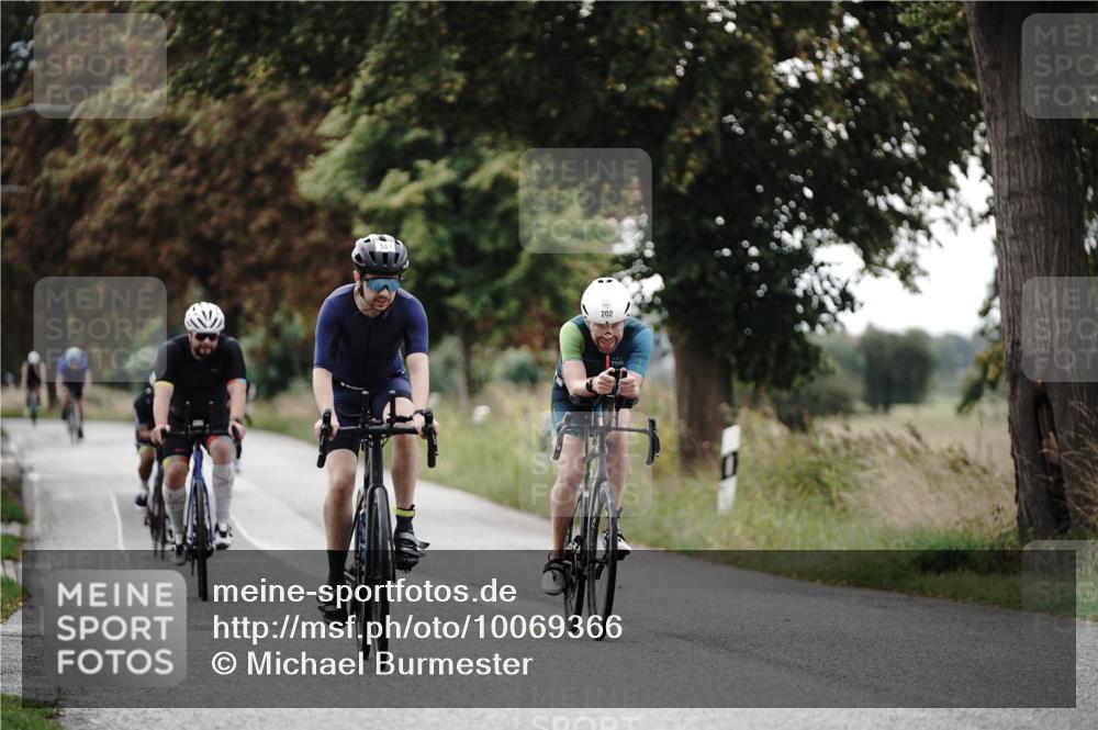 30.08.2026 - Elbe Triathlon Hamburg Michael Burmester http://msf.ph/oto/10069366 30.08.2026 09:41:45 Radfahren 202, 446, 480, 534, 547, 585, 619 meine-sportfotos.de