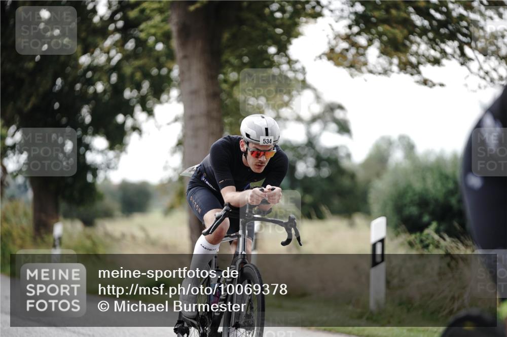 30.08.2026 - Elbe Triathlon Hamburg Michael Burmester http://msf.ph/oto/10069378 30.08.2026 09:41:49 Radfahren 446, 534, 547, 585, 619 meine-sportfotos.de