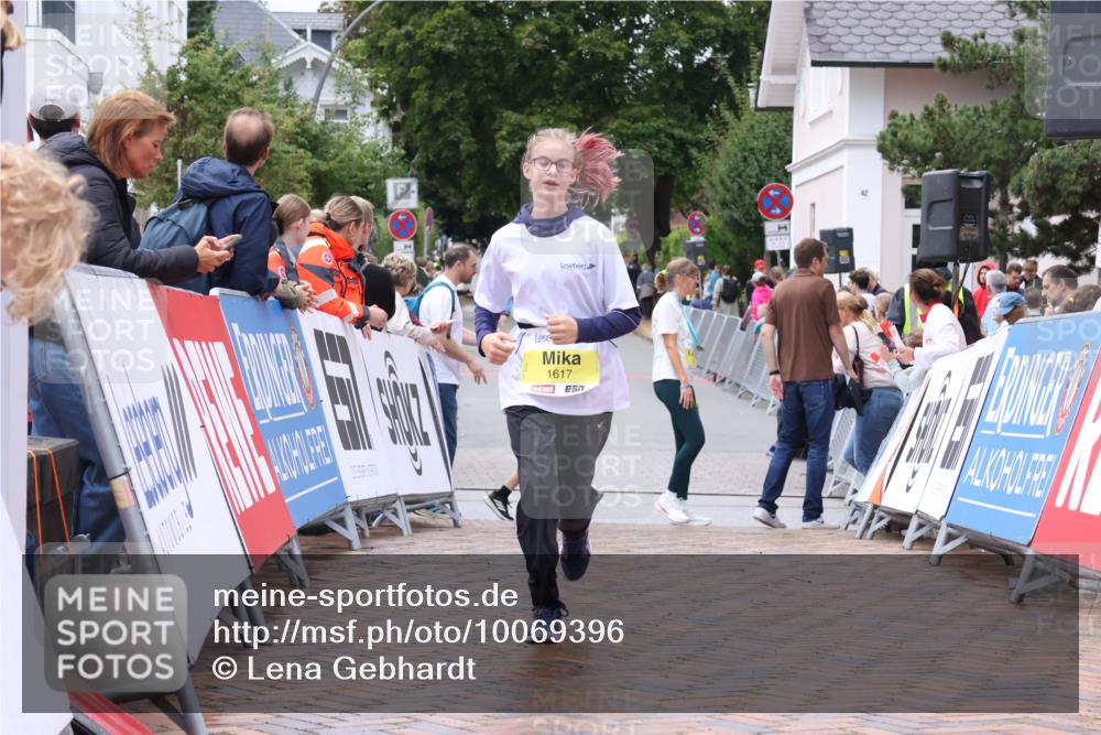 30.08.2026 - Blankeneser Heldenlauf Lena Gebhardt http://msf.ph/oto/10069396 30.08.2026 10:03:53 Ziel 1617 meine-sportfotos.de