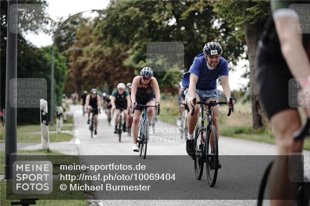 30.08.2026 - Elbe Triathlon Hamburg Michael Burmester http://msf.ph/oto/10069404 30.08.2026 09:42:05 Radfahren 253, 328, 334, 340, 409, 423, 445, 505, 528, 544, 608, 611, 694, 731 meine-sportfotos.de