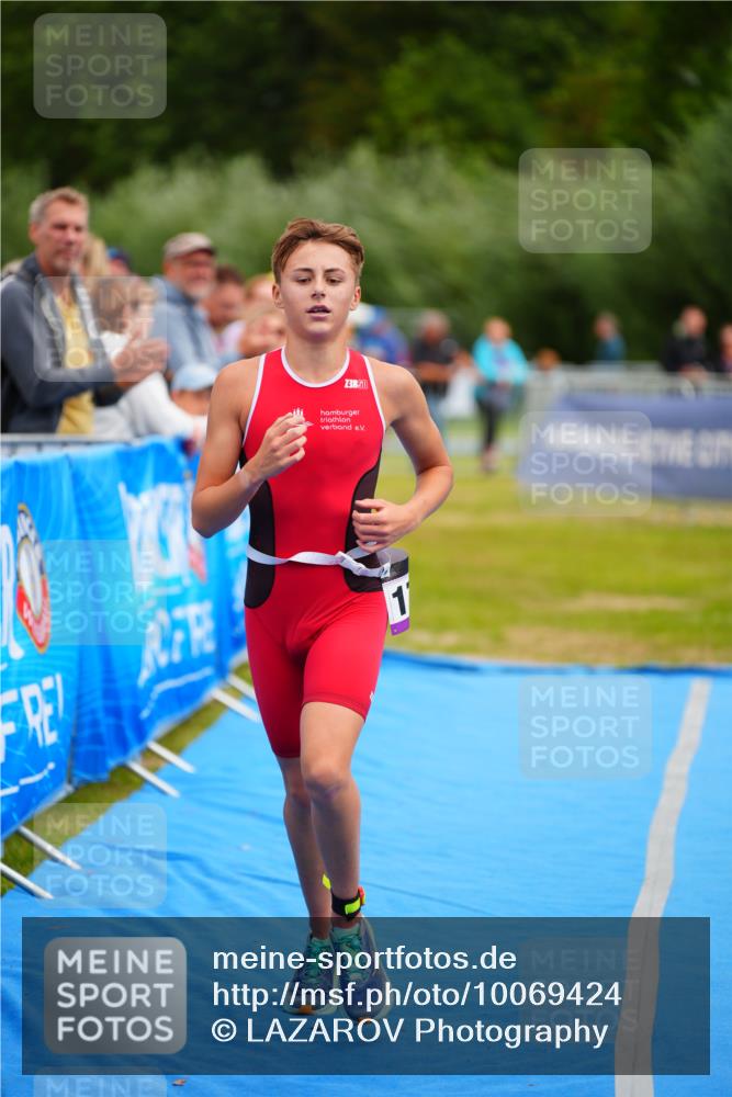 30.08.2026 - Elbe Triathlon Hamburg LAZAROV Photography http://msf.ph/oto/10069424 30.08.2026 12:37:28 Ziel 1736 meine-sportfotos.de