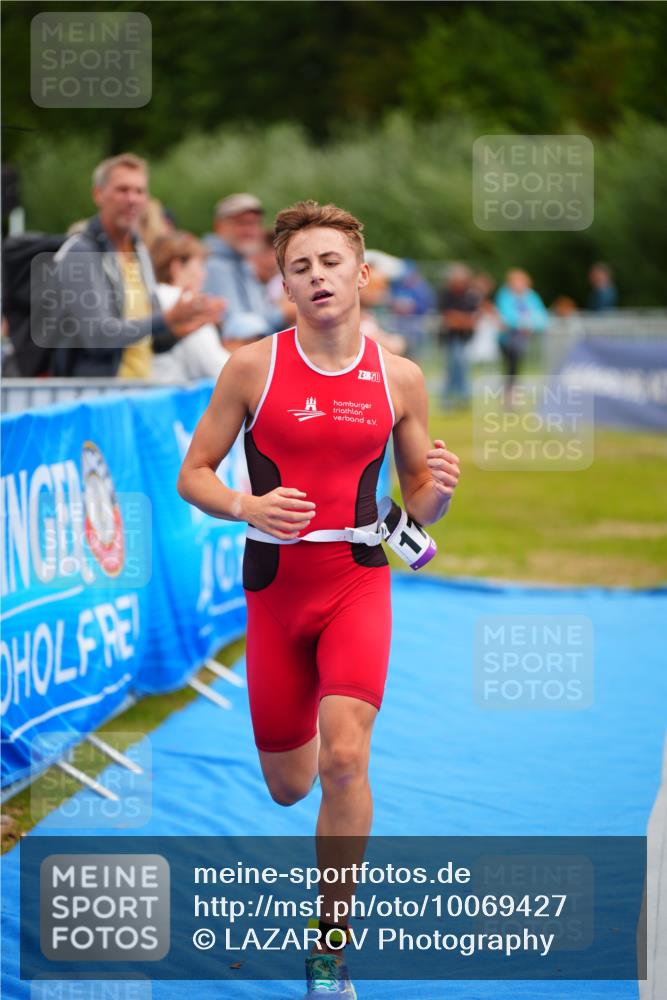 30.08.2026 - Elbe Triathlon Hamburg LAZAROV Photography http://msf.ph/oto/10069427 30.08.2026 12:37:29 Ziel 1736 meine-sportfotos.de