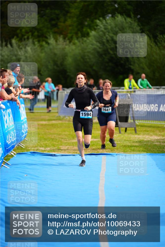 30.08.2026 - Elbe Triathlon Hamburg LAZAROV Photography http://msf.ph/oto/10069433 30.08.2026 12:38:35 Ziel 1594, 1641 meine-sportfotos.de