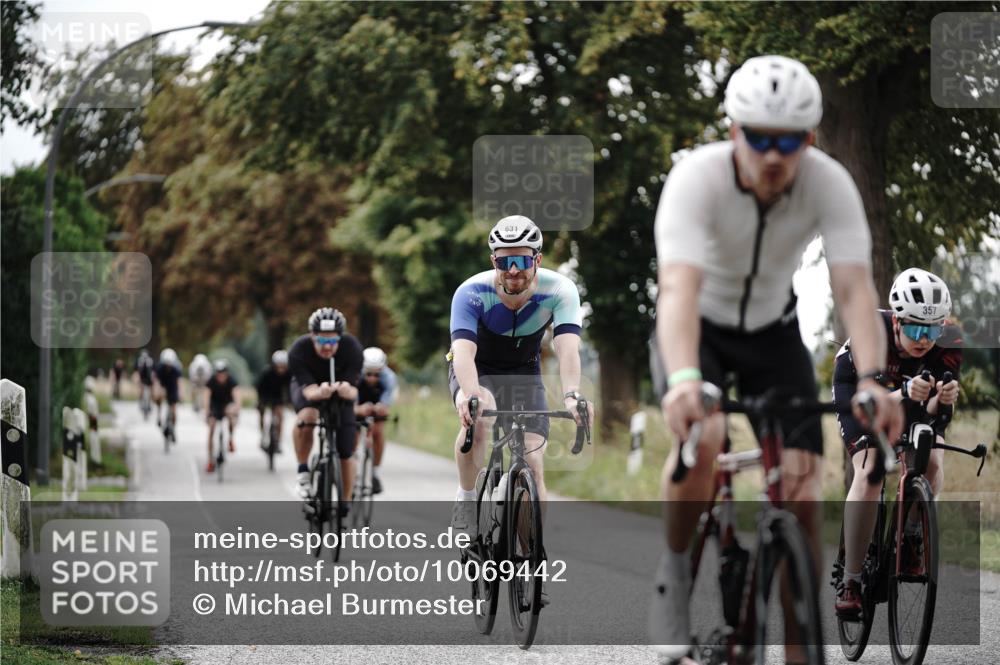 30.08.2026 - Elbe Triathlon Hamburg Michael Burmester http://msf.ph/oto/10069442 30.08.2026 09:42:22 Radfahren 357, 417, 503, 506, 607, 631, 665, 689, 697, 698 meine-sportfotos.de