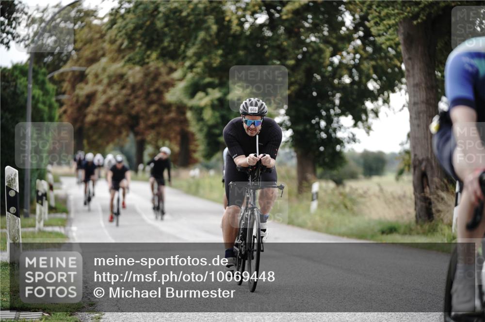 30.08.2026 - Elbe Triathlon Hamburg Michael Burmester http://msf.ph/oto/10069448 30.08.2026 09:42:23 Radfahren 261, 357, 417, 503, 506, 607, 631, 665, 689, 697, 698 meine-sportfotos.de
