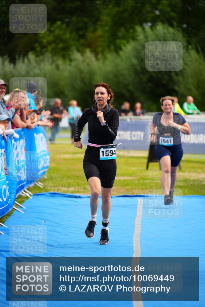 30.08.2026 - Elbe Triathlon Hamburg LAZAROV Photography http://msf.ph/oto/10069449 30.08.2026 12:38:36 Ziel 1594, 1641 meine-sportfotos.de