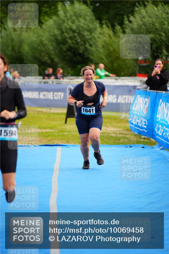 30.08.2026 - Elbe Triathlon Hamburg LAZAROV Photography http://msf.ph/oto/10069458 30.08.2026 12:38:37 Ziel 1594, 1641 meine-sportfotos.de