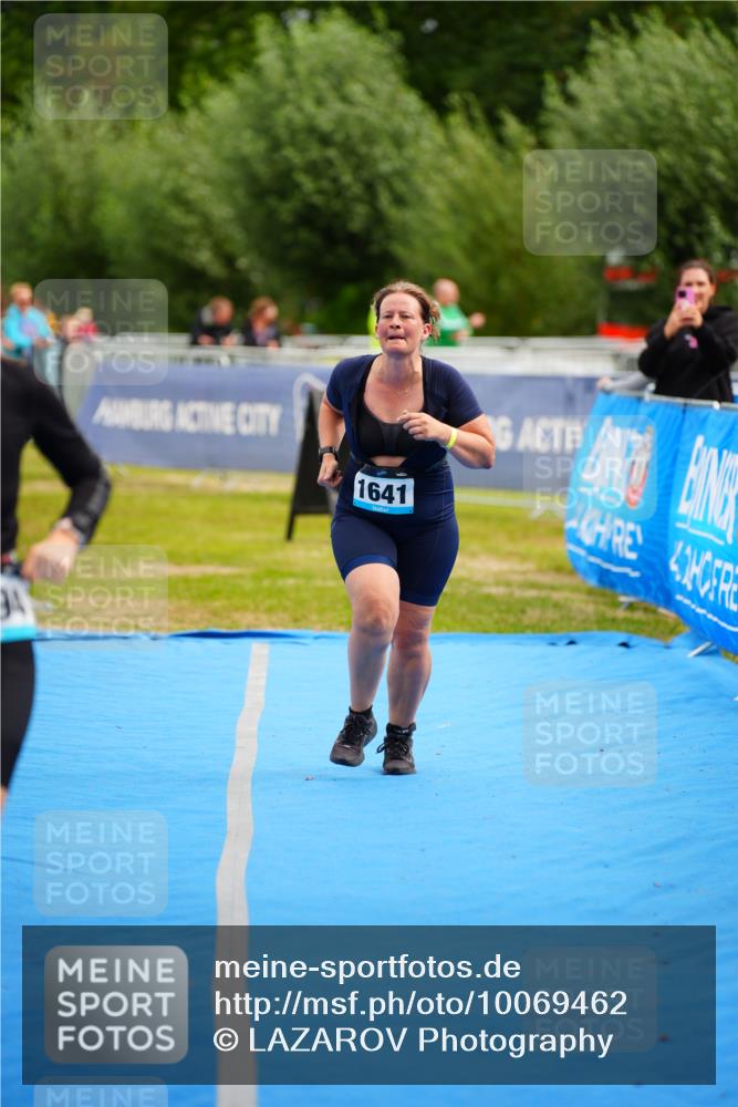 30.08.2026 - Elbe Triathlon Hamburg LAZAROV Photography http://msf.ph/oto/10069462 30.08.2026 12:38:38 Ziel 1594, 1641 meine-sportfotos.de