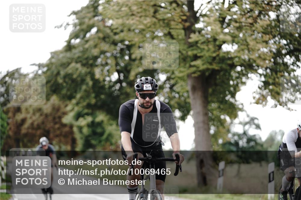 30.08.2026 - Elbe Triathlon Hamburg Michael Burmester http://msf.ph/oto/10069465 30.08.2026 09:42:32 Radfahren 261, 324, 571, 579, 741 meine-sportfotos.de