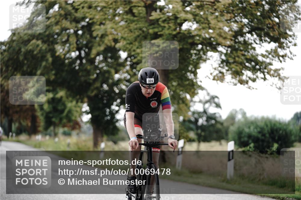 30.08.2026 - Elbe Triathlon Hamburg Michael Burmester http://msf.ph/oto/10069478 30.08.2026 09:42:36 Radfahren 324, 543, 579, 580, 886 meine-sportfotos.de