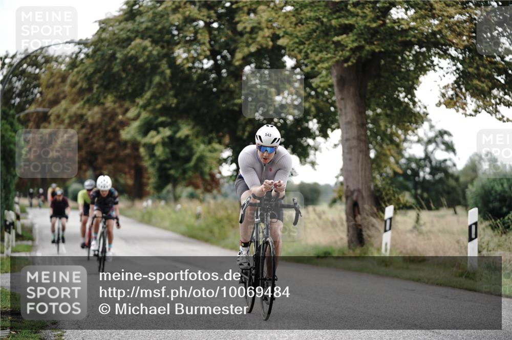 30.08.2026 - Elbe Triathlon Hamburg Michael Burmester http://msf.ph/oto/10069484 30.08.2026 09:42:41 Radfahren 510, 543, 580, 596, 886 meine-sportfotos.de