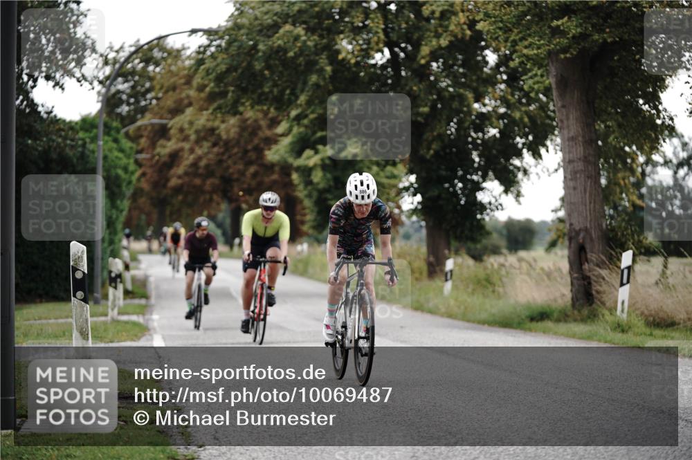 30.08.2026 - Elbe Triathlon Hamburg Michael Burmester http://msf.ph/oto/10069487 30.08.2026 09:42:42 Radfahren 510, 543, 580, 596, 886 meine-sportfotos.de