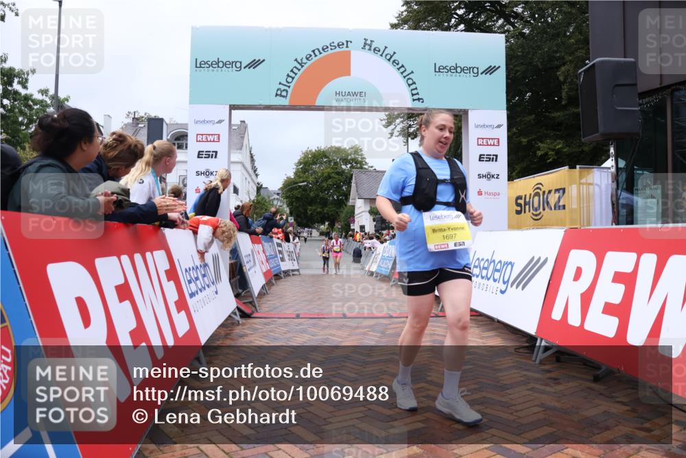 30.08.2026 - Blankeneser Heldenlauf Lena Gebhardt http://msf.ph/oto/10069488 30.08.2026 10:04:15 Ziel 1697 meine-sportfotos.de