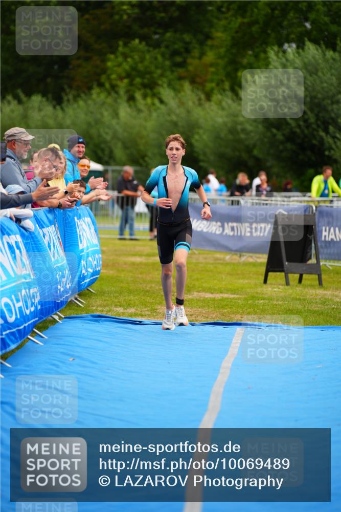 30.08.2026 - Elbe Triathlon Hamburg LAZAROV Photography http://msf.ph/oto/10069489 30.08.2026 12:38:47 Ziel 1724 meine-sportfotos.de
