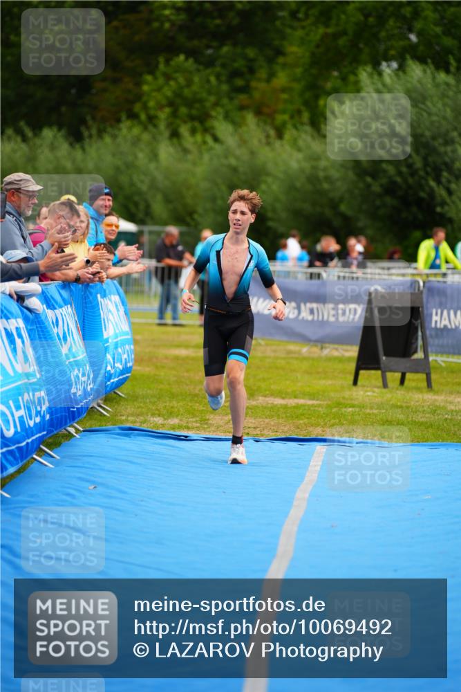 30.08.2026 - Elbe Triathlon Hamburg LAZAROV Photography http://msf.ph/oto/10069492 30.08.2026 12:38:48 Ziel 1724 meine-sportfotos.de