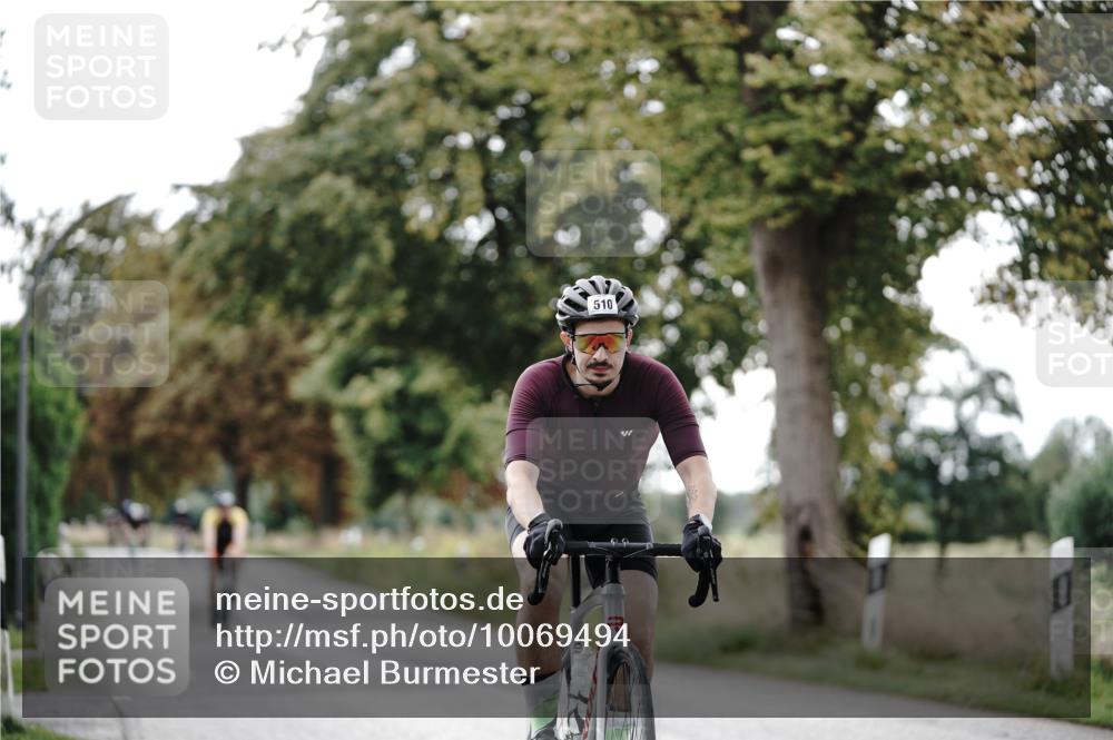 30.08.2026 - Elbe Triathlon Hamburg Michael Burmester http://msf.ph/oto/10069494 30.08.2026 09:42:45 Radfahren 510, 580, 596, 886, 976 meine-sportfotos.de