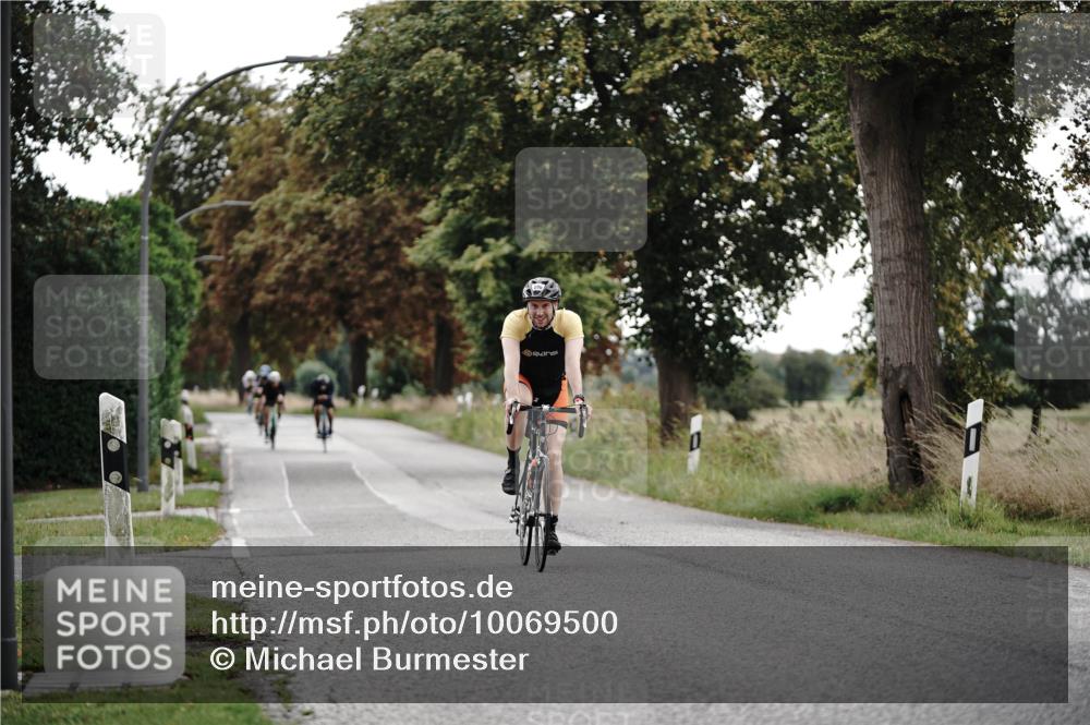 30.08.2026 - Elbe Triathlon Hamburg Michael Burmester http://msf.ph/oto/10069500 30.08.2026 09:42:47 Radfahren 331, 383, 510, 596, 734, 976 meine-sportfotos.de