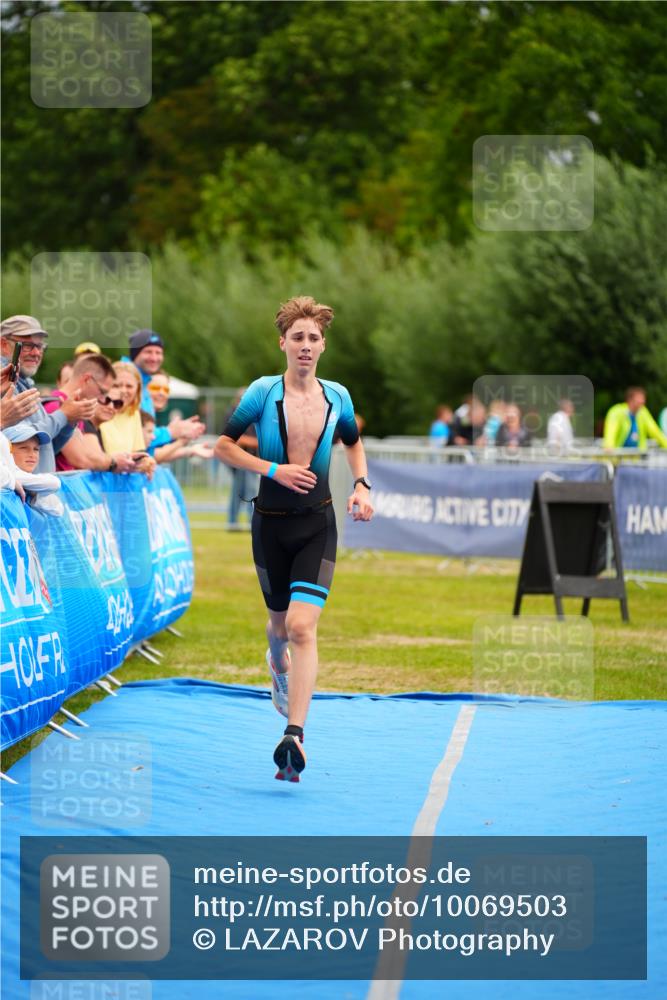 30.08.2026 - Elbe Triathlon Hamburg LAZAROV Photography http://msf.ph/oto/10069503 30.08.2026 12:38:48 Ziel 1724 meine-sportfotos.de