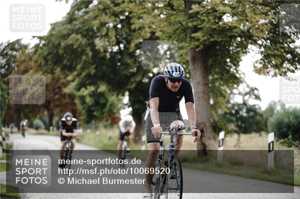 30.08.2026 - Elbe Triathlon Hamburg Michael Burmester http://msf.ph/oto/10069520 30.08.2026 09:42:55 Radfahren 275, 331, 383, 527, 734, 976 meine-sportfotos.de