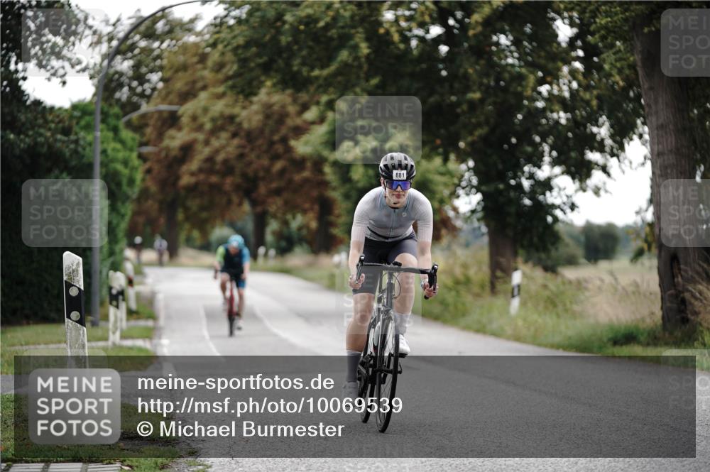 30.08.2026 - Elbe Triathlon Hamburg Michael Burmester http://msf.ph/oto/10069539 30.08.2026 09:43:09 Radfahren 201, 366, 881 meine-sportfotos.de