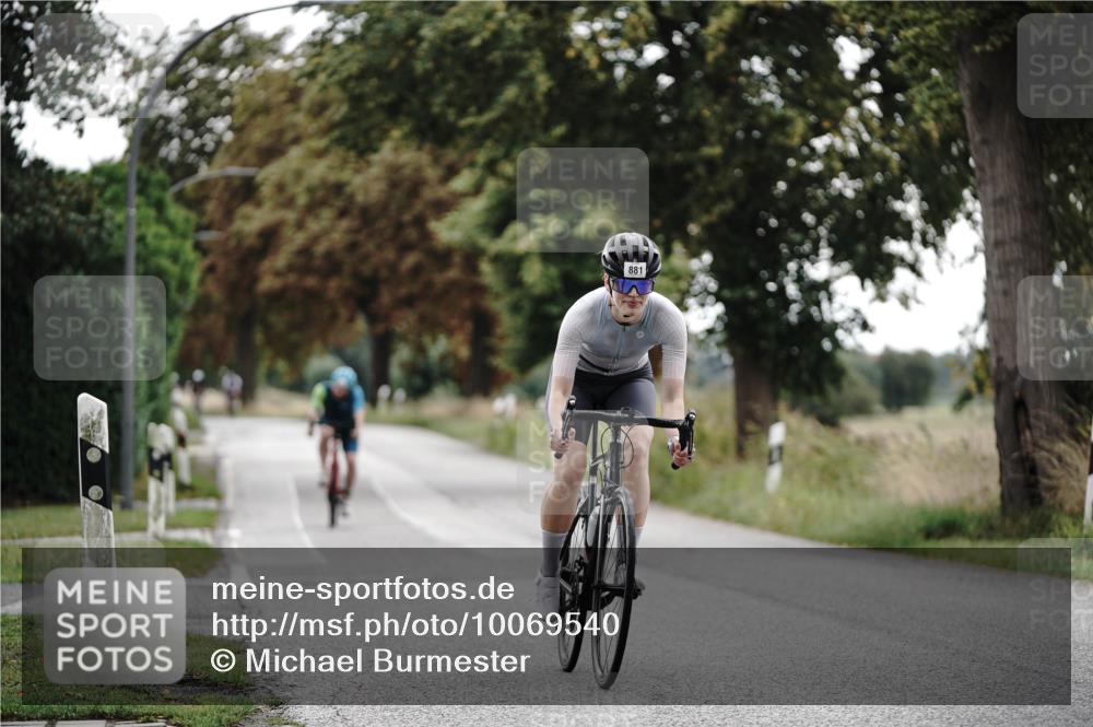 30.08.2026 - Elbe Triathlon Hamburg Michael Burmester http://msf.ph/oto/10069540 30.08.2026 09:43:09 Radfahren 201, 366, 881 meine-sportfotos.de