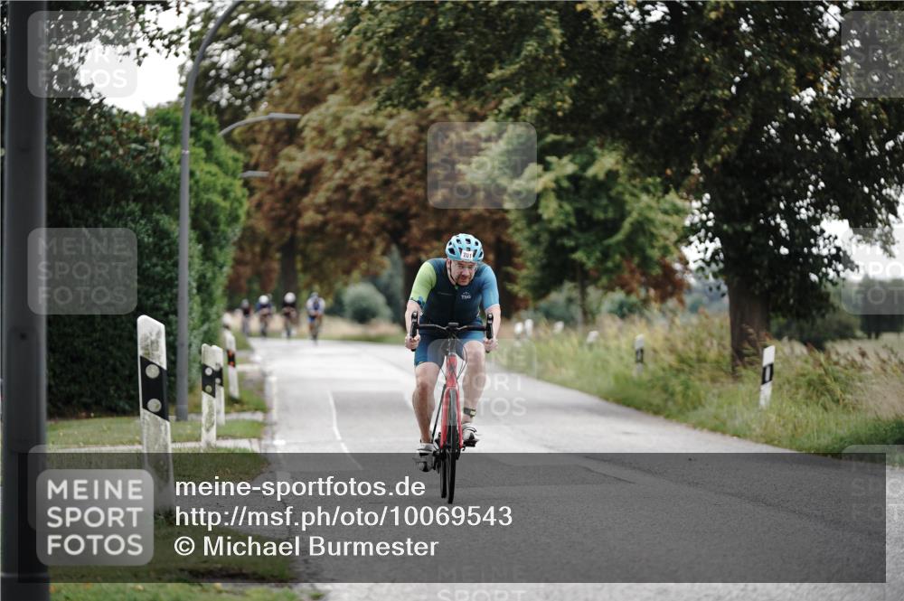 30.08.2026 - Elbe Triathlon Hamburg Michael Burmester http://msf.ph/oto/10069543 30.08.2026 09:43:11 Radfahren 201, 881 meine-sportfotos.de