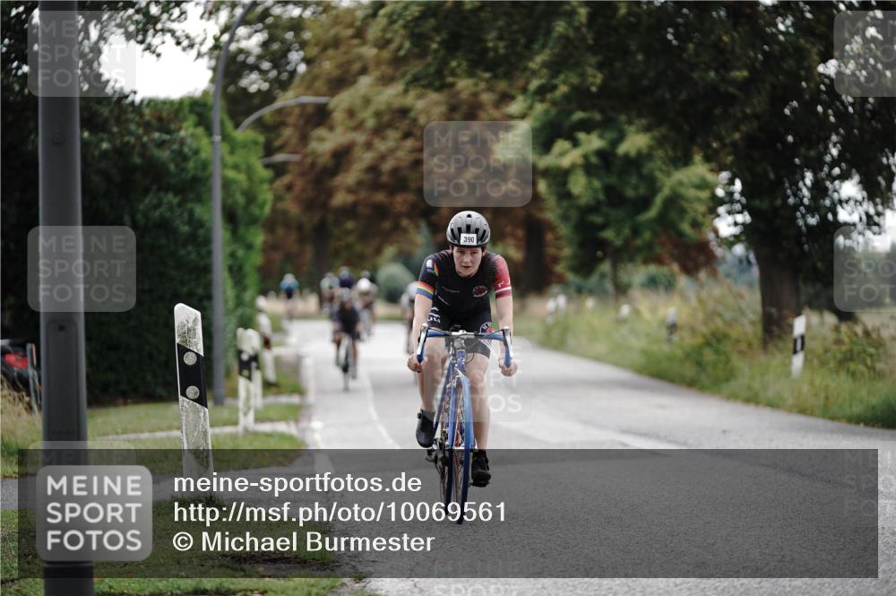 30.08.2026 - Elbe Triathlon Hamburg Michael Burmester http://msf.ph/oto/10069561 30.08.2026 09:43:24 Radfahren 249, 290, 390, 481, 667, 780, 863 meine-sportfotos.de