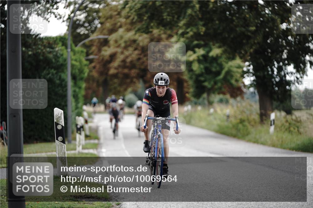 30.08.2026 - Elbe Triathlon Hamburg Michael Burmester http://msf.ph/oto/10069564 30.08.2026 09:43:25 Radfahren 249, 290, 390, 667, 780, 863 meine-sportfotos.de