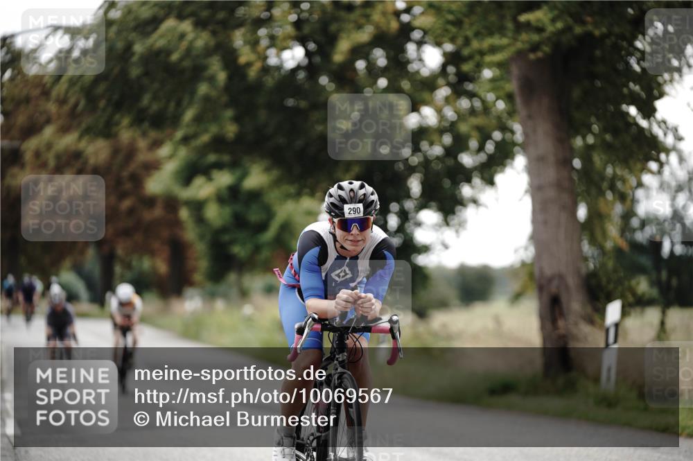 30.08.2026 - Elbe Triathlon Hamburg Michael Burmester http://msf.ph/oto/10069567 30.08.2026 09:43:26 Radfahren 249, 290, 390, 641, 667, 780, 863 meine-sportfotos.de