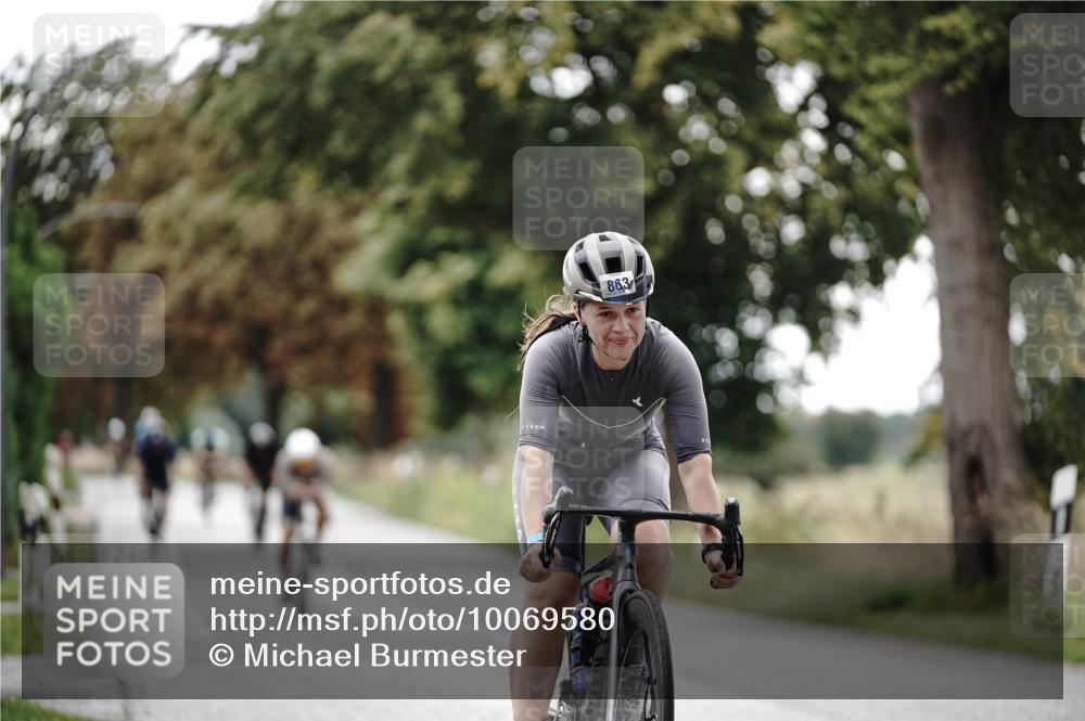30.08.2026 - Elbe Triathlon Hamburg Michael Burmester http://msf.ph/oto/10069580 30.08.2026 09:43:29 Radfahren 249, 624, 641, 647, 780, 863 meine-sportfotos.de