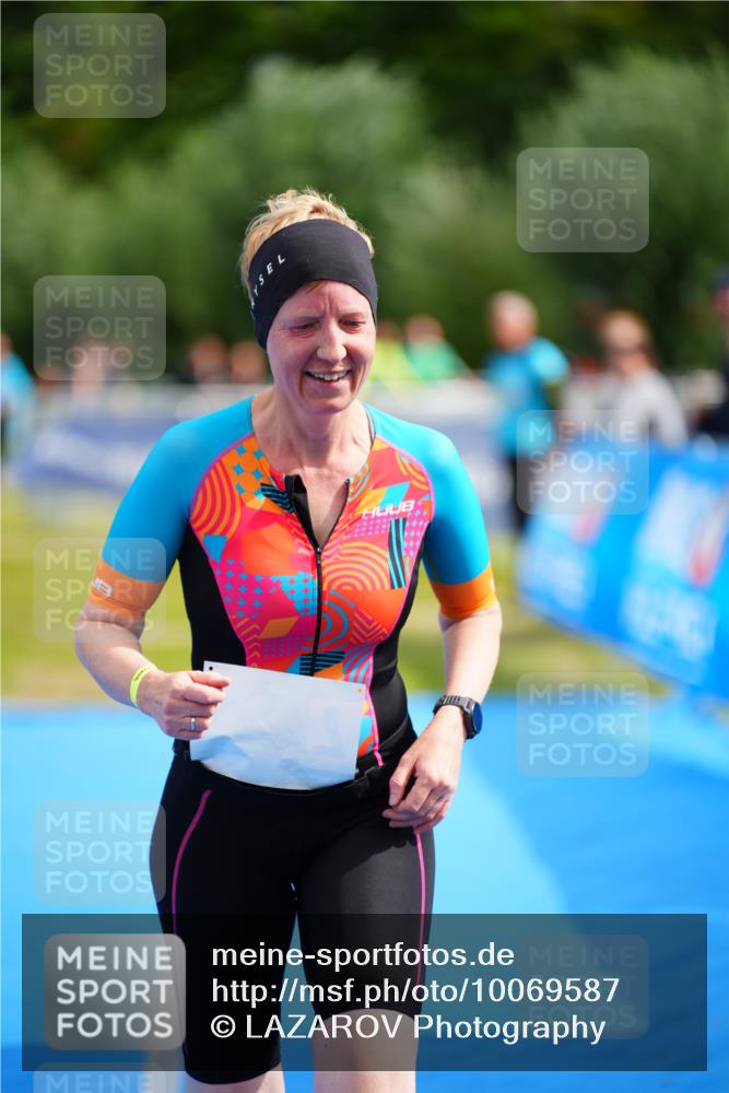 30.08.2026 - Elbe Triathlon Hamburg LAZAROV Photography http://msf.ph/oto/10069587 30.08.2026 12:40:04 Ziel 1677 meine-sportfotos.de