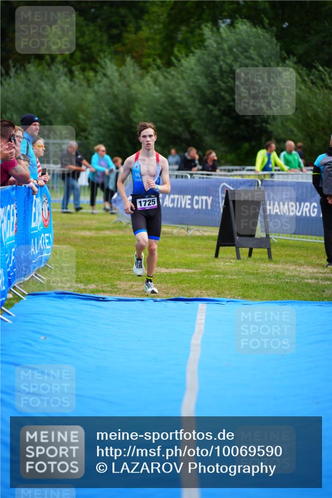 30.08.2026 - Elbe Triathlon Hamburg LAZAROV Photography http://msf.ph/oto/10069590 30.08.2026 12:40:20 Ziel 1725 meine-sportfotos.de