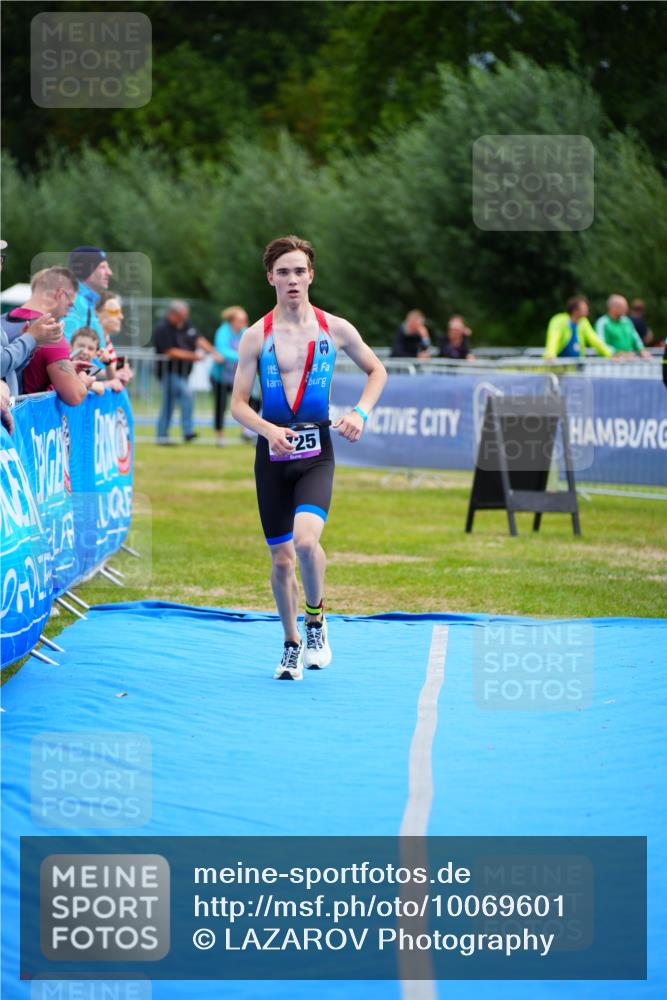 30.08.2026 - Elbe Triathlon Hamburg LAZAROV Photography http://msf.ph/oto/10069601 30.08.2026 12:40:21 Ziel 1725 meine-sportfotos.de