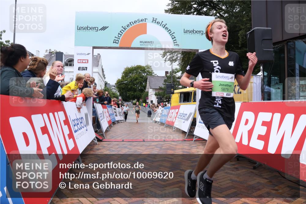 30.08.2026 - Blankeneser Heldenlauf Lena Gebhardt http://msf.ph/oto/10069620 30.08.2026 10:04:37 Ziel 5635, 5879 meine-sportfotos.de