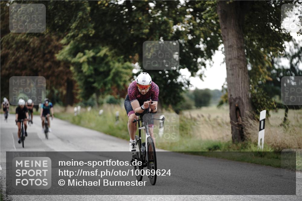 30.08.2026 - Elbe Triathlon Hamburg Michael Burmester http://msf.ph/oto/10069624 30.08.2026 09:44:02 Radfahren 302, 380, 393, 433, 638, 728, 879, 950 meine-sportfotos.de